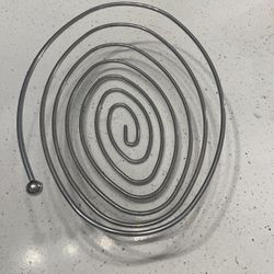 Cool Springy Metal Basket