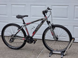 Trek Mountain Bike 26