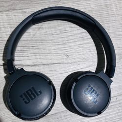 JBL bluetooth headphones 