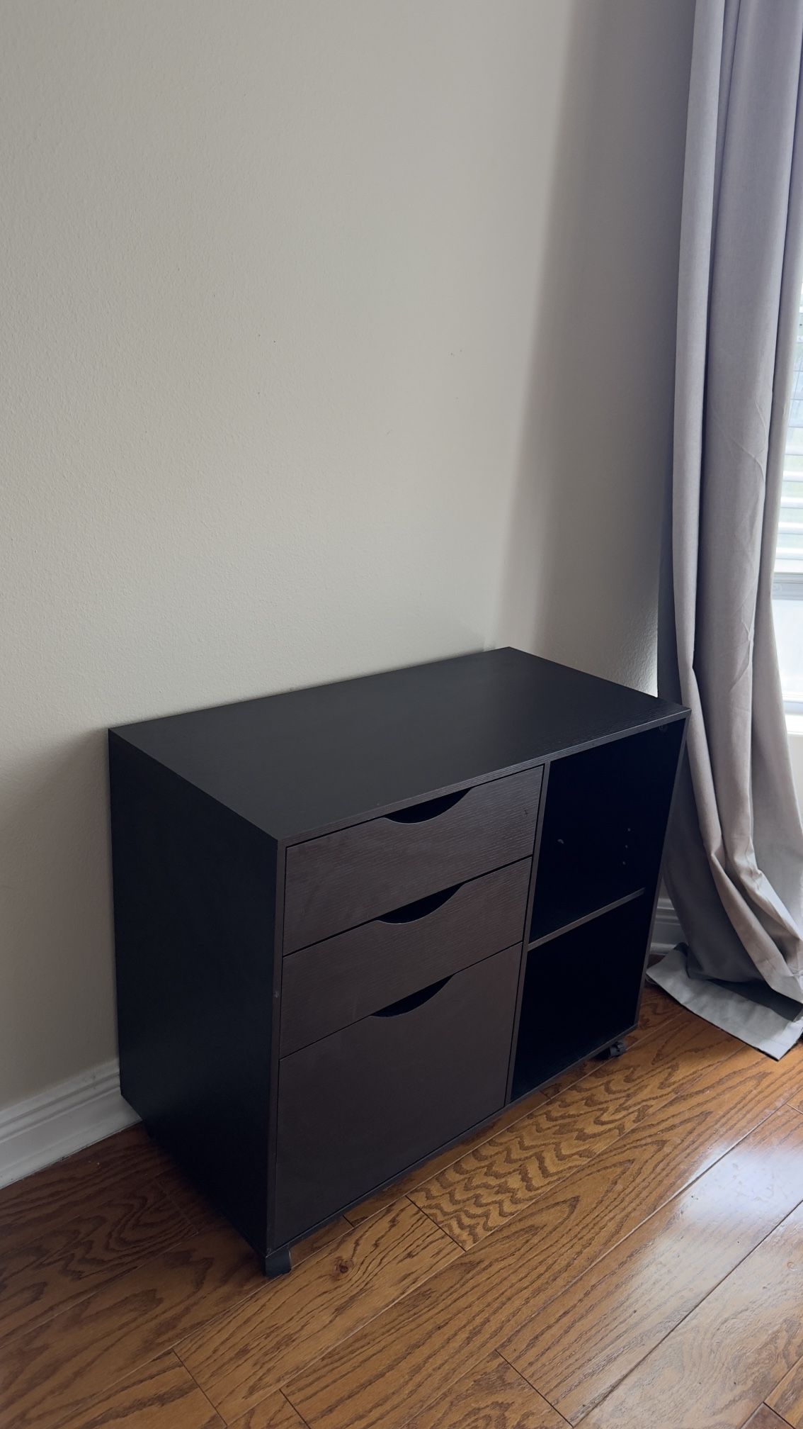 ROLLING FILING/STORAGE CABINET- Located in conway-📐MEASUREMENTS IN PHOTOS