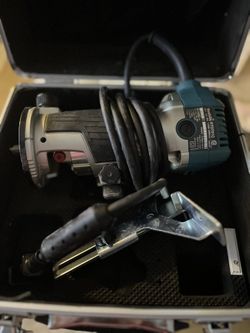 Makita 1.75 HP Compact Router