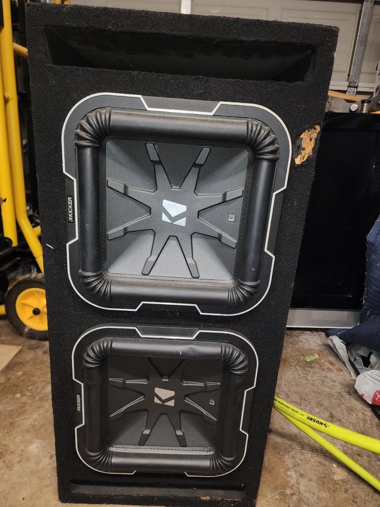 Dual Subwoofers And Amp