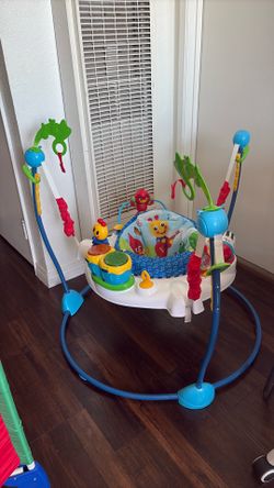 Baby bouncer