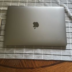 2019 Apple Macbook Air 