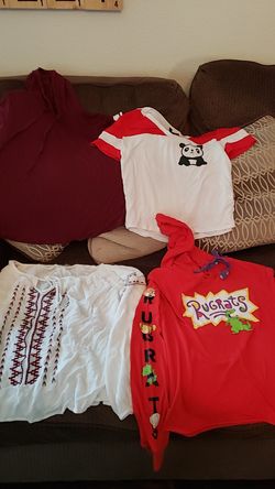 Girls shirts juniors small