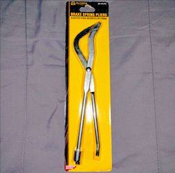 New brake spring pliers