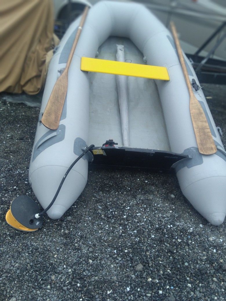 9 Ft Avon Inflatable With 6 Hp Nissan 4 Stroke Outboard