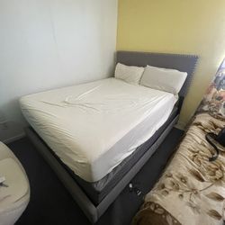 Queen Mattress With Bed Frame 