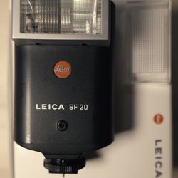 Leica SF20 Flash 