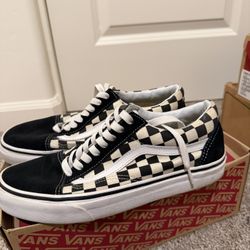 Old Skool Checkered Vans 