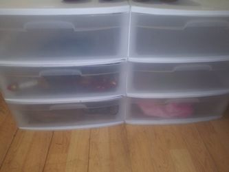 2 Storage drawers