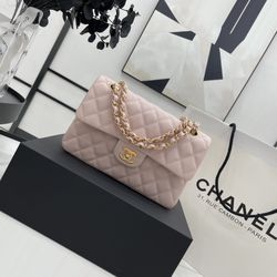 Classic Flap Charm Chanel Bag