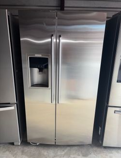 Electrolux Stainless Steel Refrigerator And Freezer