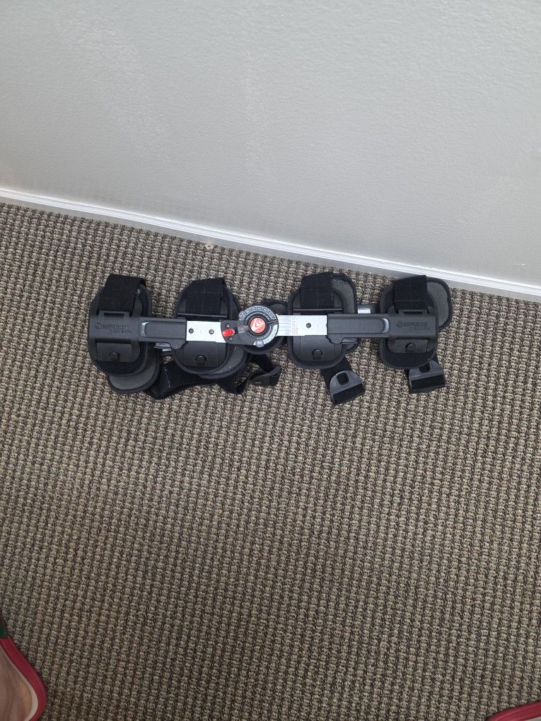 ACL Knee Surgery Brace - Adult