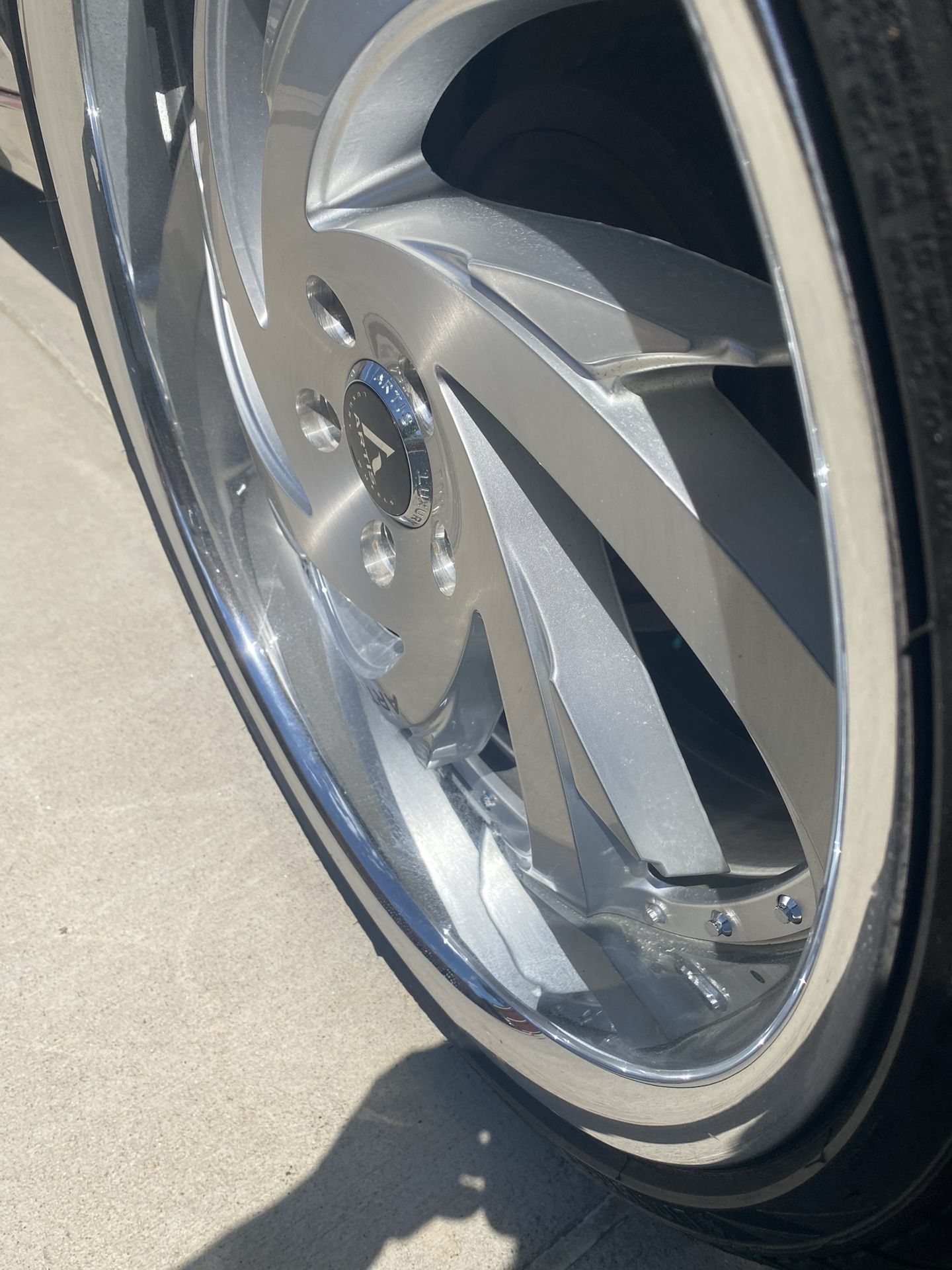 22 Chrome Rims Artis…
