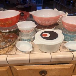 Pyrex Glass Containers 