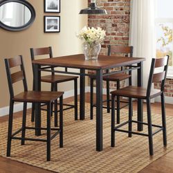 Dining Table & Chairs Set