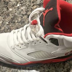 Air Jordan ‘Fire Red’ 5