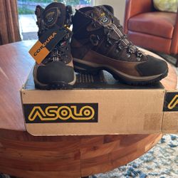 Asolo Hiking boots NEW