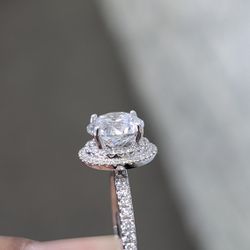 Sparkling 2.5ctw LabGrown Diamond Ring In 18KW F VS