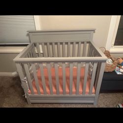 Baby Crib. 