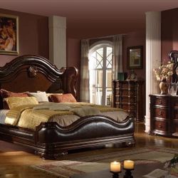 Oversized 4pc Leather & Wood Bedroom Set