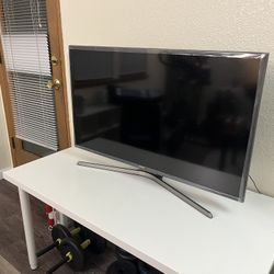 Samsung 40in UHD TV