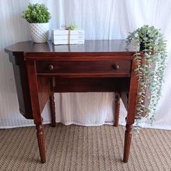 Super Cute Sewing Machine Sidetable For Sale 