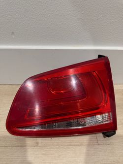2011-2014 Volkswagen VW Touareg Left Driver Inner Tail Light Lamp 7P(contact info removed)C OEM