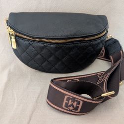MYRA Black Leather Crossbody Bag Excellent Condition Fanny Pack 