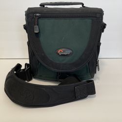 Lowepro camera Bag nova 2 AW