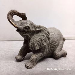 VINTAGE MINIATURE ELEPHANT - DETAILS ARE AWESOME ON THIS FIGURINE