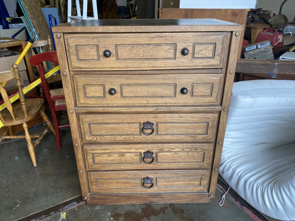 AMERICAN OF MARTINSVILLE Chest Style 5 Drawer Dresser w/ Leather Handles