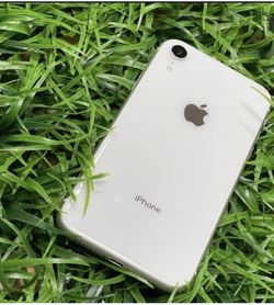 iPhone XR unlocked with warranty