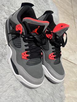 Retro Jordan 4