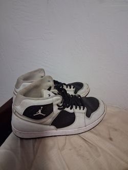 Jordan's size 11