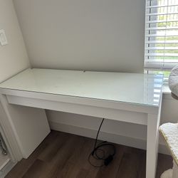 desk