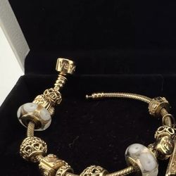 14k Solid Gold Pandora 11 Gold Charms Bracelet  7.25