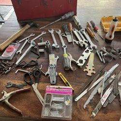 Metal Tool Box With Miscellaneous Tools 