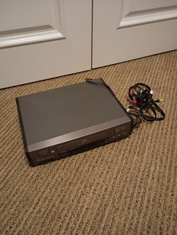 JVC HR-VP612U Video Cassette Recorder
