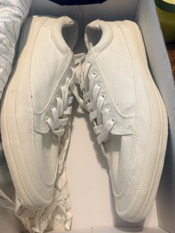 ALDOStyle: Low-top casual lace-up sneakerColor: White