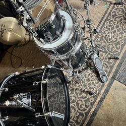 Ludwig 4 Piece With Hardware