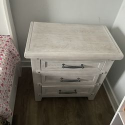 Bed Size Dresser 
