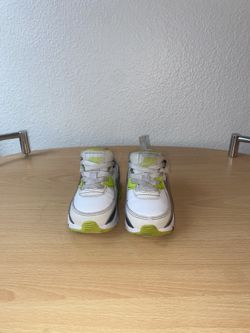 Kids Nikes/puma 4c