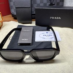 ⬛️Prada Sunglasses 😎