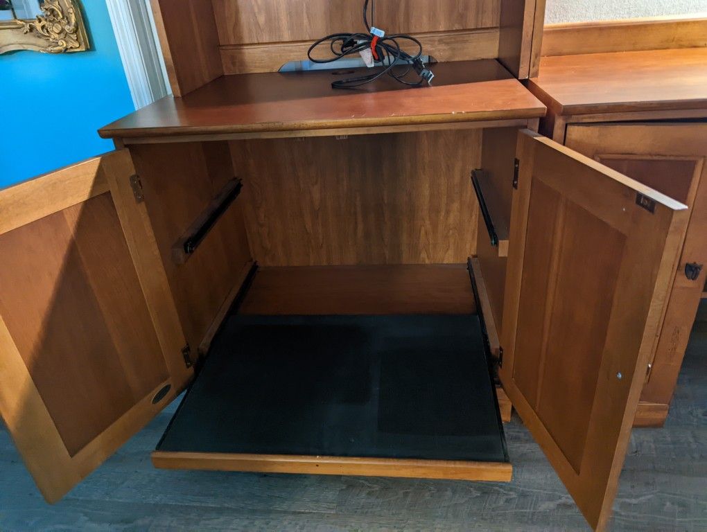 Desk/ Bookshelf