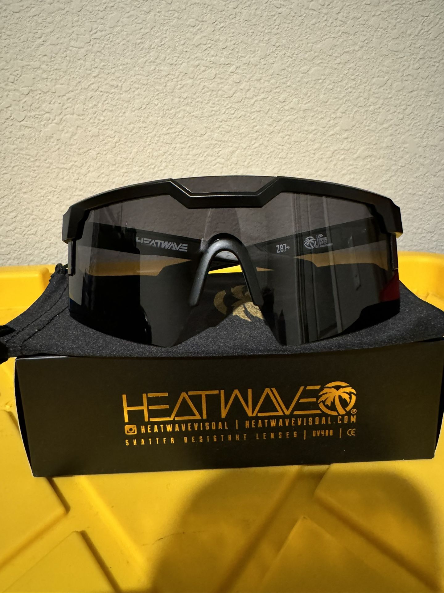 Heatwave Style Polarized Sunglasses β Brand New β $60