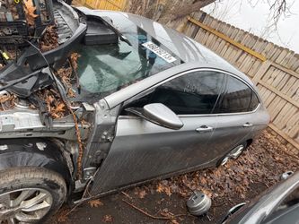 2015-17 Chrysler 200 part out