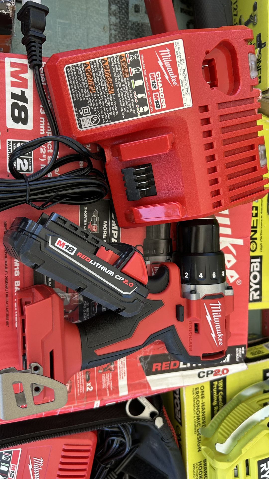 milwaukee drill set
