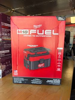 Milwaukee M18 FUEL PACKOUT 2.5 Gal. Wet/Dry Vacuum $140 NEW FIRM PRICE